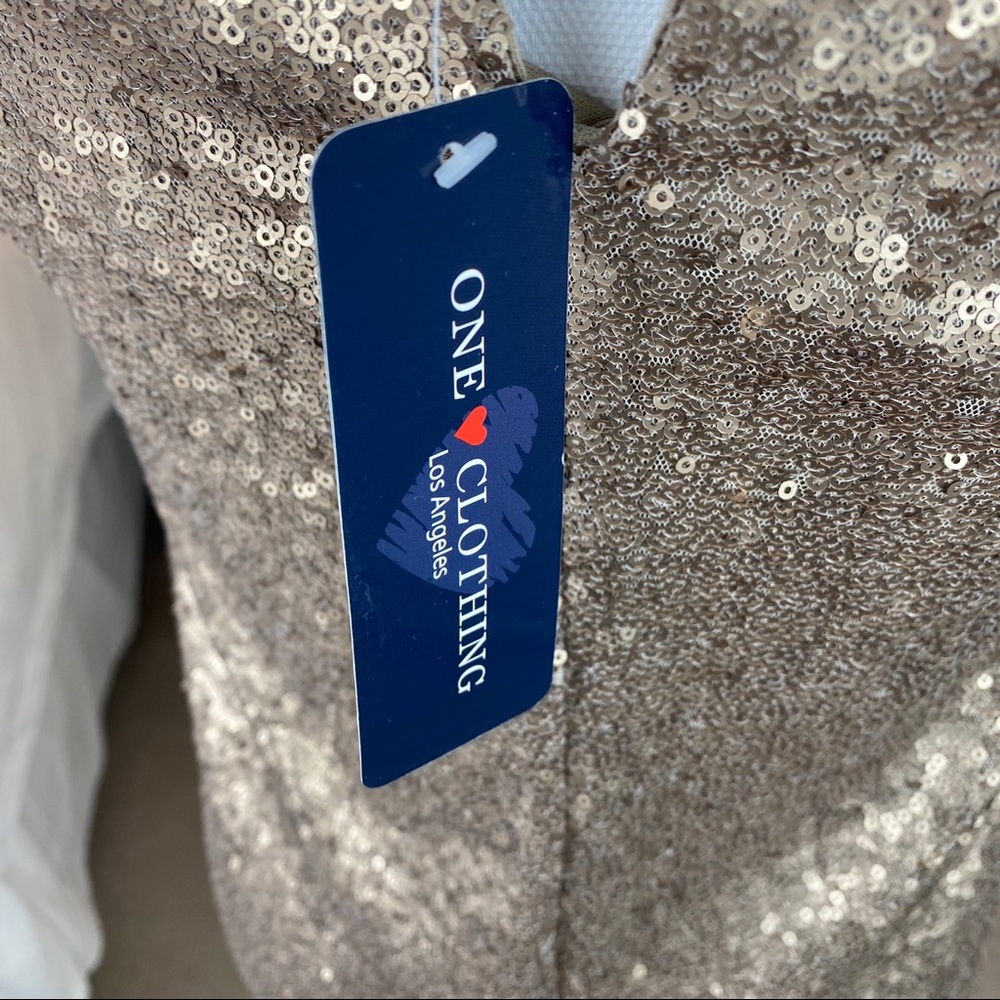 ONE CLOTHING SEQUINED HIGH NECK MINI DRESS - NEW - Picture 5 of 6
